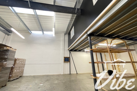 Warehouse to rent, Tariff Road, London N17