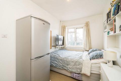 2 bedroom flat for sale, South Lane, New Malden KT3