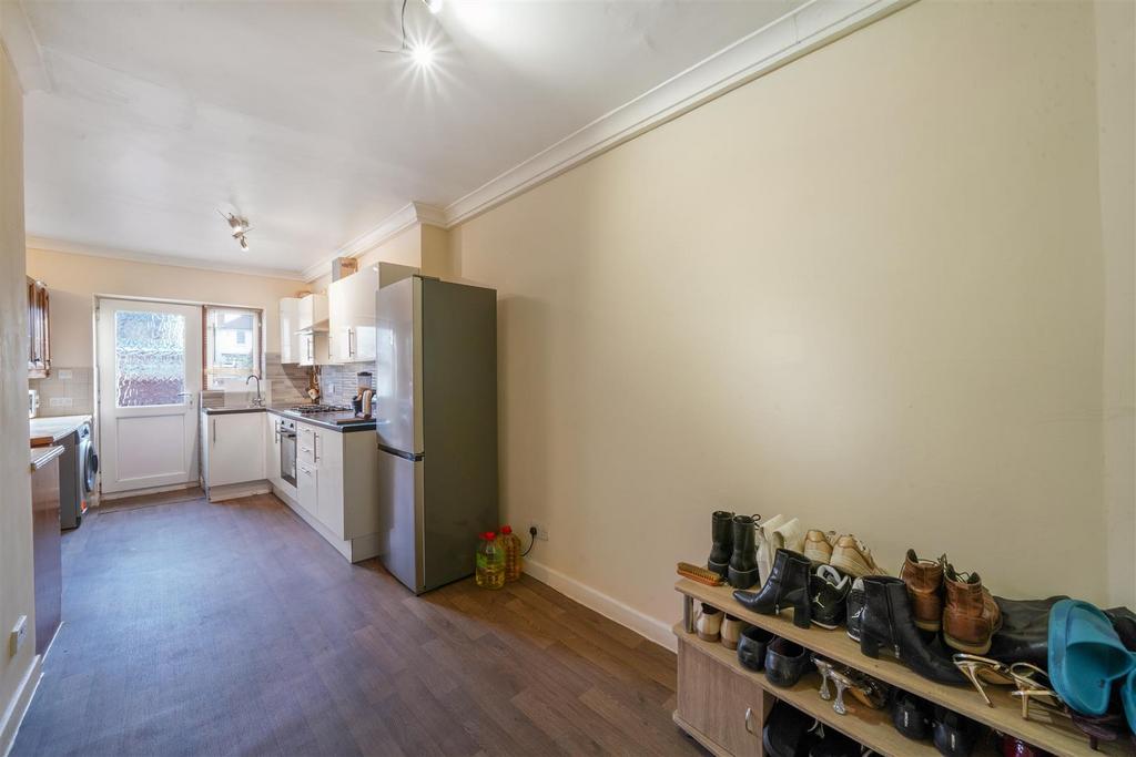 487 Whitton Avenue West - SHFPU6dl69cwt Kso Bv OU.jpg