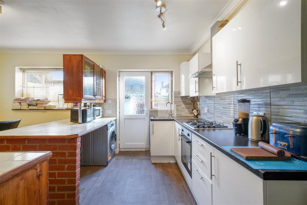 487 Whitton Avenue West - 23 Ll MLC8q QCVqn25 Zv En.jpg