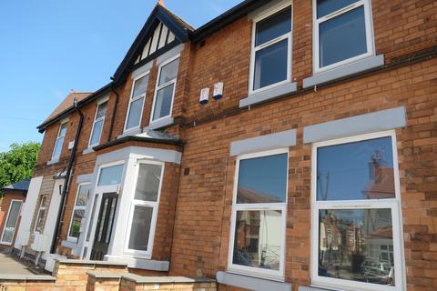 3 bedroom ground floor flat to rent, 1 Edward Road, Edward Road, Nottingham NG2