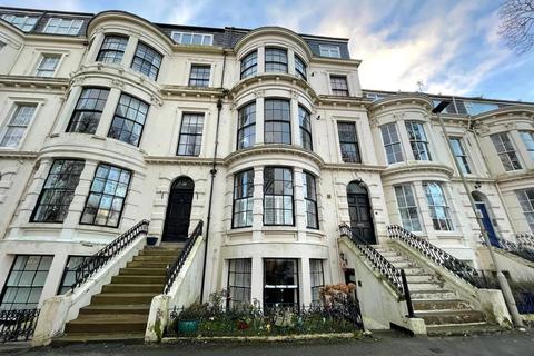 2 bedroom apartment to rent, Crown Court, Scarborough YO11