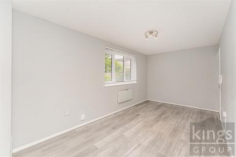 Studio for sale, Athlone Court, Stocksfield Road, London