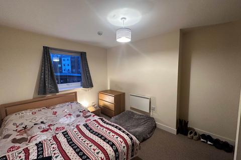 2 bedroom apartment to rent, Woden Street, Salford M5