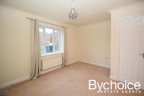 2 bedroom end of terrace house to rent, Grantham Avenue, Great Cornard, Suffolk