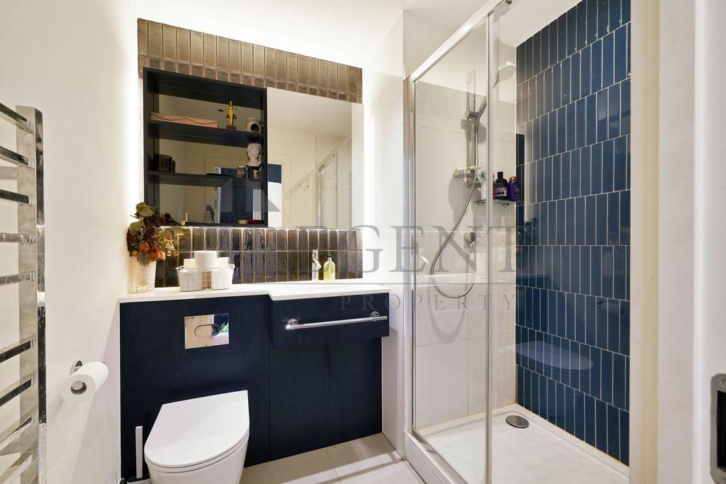 Main en-suite