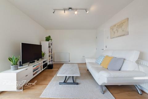 2 bedroom apartment for sale, Merchant Street, London, E3