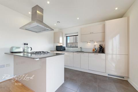 2 bedroom apartment for sale, Merchant Street, London, E3