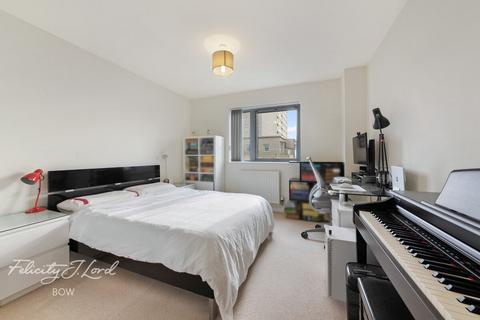 2 bedroom apartment for sale, Merchant Street, London, E3