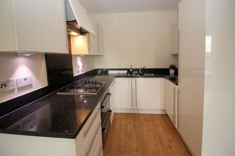 2 bedroom apartment to rent, Gresham Park Road, Old Woking, Woking, Surrey, GU22