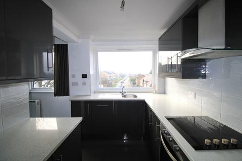 17 Carlton Close, Upminster, RM14 2YR