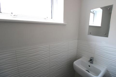 17 Carlton Close, Upminster, RM14 2YR