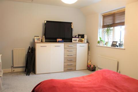 1 bedroom flat to rent, Hexham Gardens, Northolt