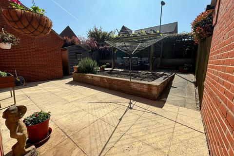 4 Dunnock End, Didcot, OX11 6AD