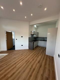 1 bedroom flat to rent, Halesowen Road, Dudley DY2