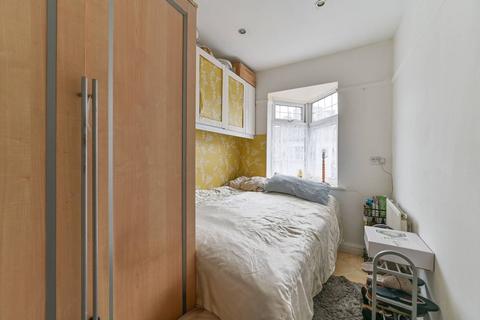 11 Stuart Road, Thornton Heath, CR7 8RA