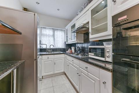 11 Stuart Road, Thornton Heath, CR7 8RA