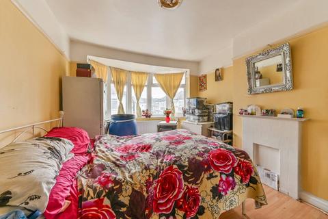 11 Stuart Road, Thornton Heath, CR7 8RA
