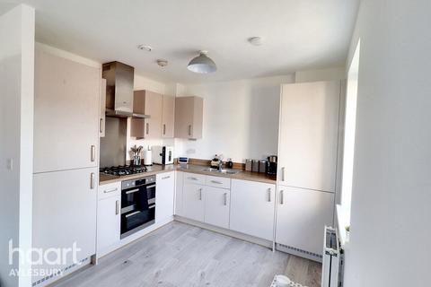 2 bedroom flat for sale, Elton Close, Aylesbury