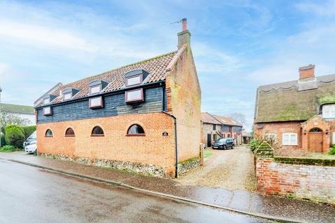 3 bedroom cottage for sale, Lower Street, Salhouse