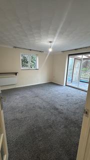 2 bedroom apartment to rent, Waterside Gardens, Nottingham NG7