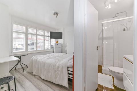 80 Harcourt Road, Thornton Heath, CR7 6BW