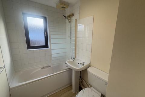 1 bedroom detached house to rent, Clocktower Mews, Kent ME6