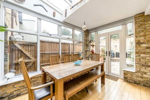 3 bedroom terraced house for sale, Thames Street, Sunbury-On-Thames TW16