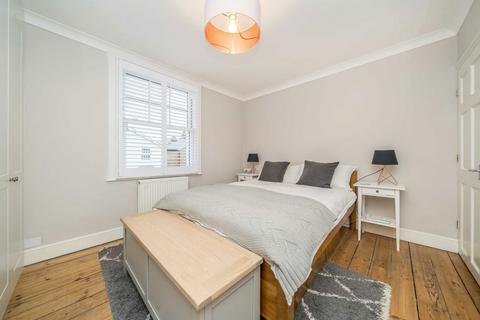 3 bedroom semi-detached house for sale, Beaconsfield Road, Surbiton KT5