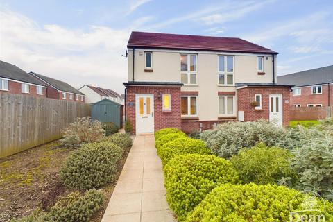 2 bedroom semi-detached house for sale, Greenfinch Walk, Lydney GL15