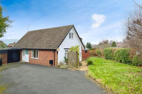 4 bedroom detached bungalow for sale, Greenacres, Ludlow