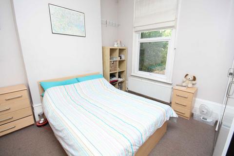 1 bedroom flat to rent, Wightman Road, London N8