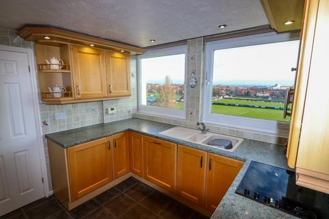 3 bedroom flat for sale, Compton Place Road, Eastbourne, BN21