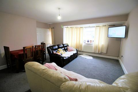 2 bedroom apartment to rent, Lady Mary Road, Norwich NR1