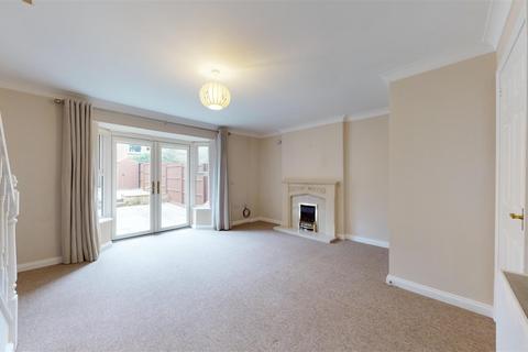 3 bedroom terraced house for sale, Christ Church Close, Stamford