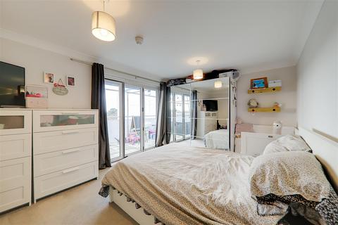 undefined, Broadwater Street West, Broadwater, Worthing