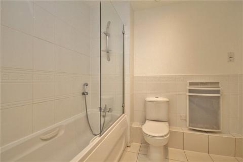 2 bedroom apartment to rent, Oriental Road, Surrey GU22