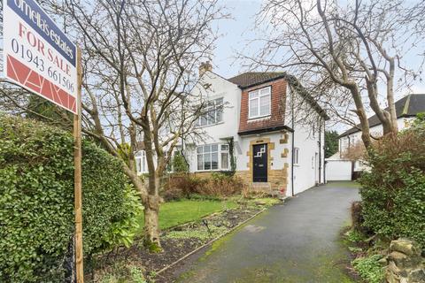 3 bedroom semi-detached house for sale, Buckstone Gardens, Leeds LS17