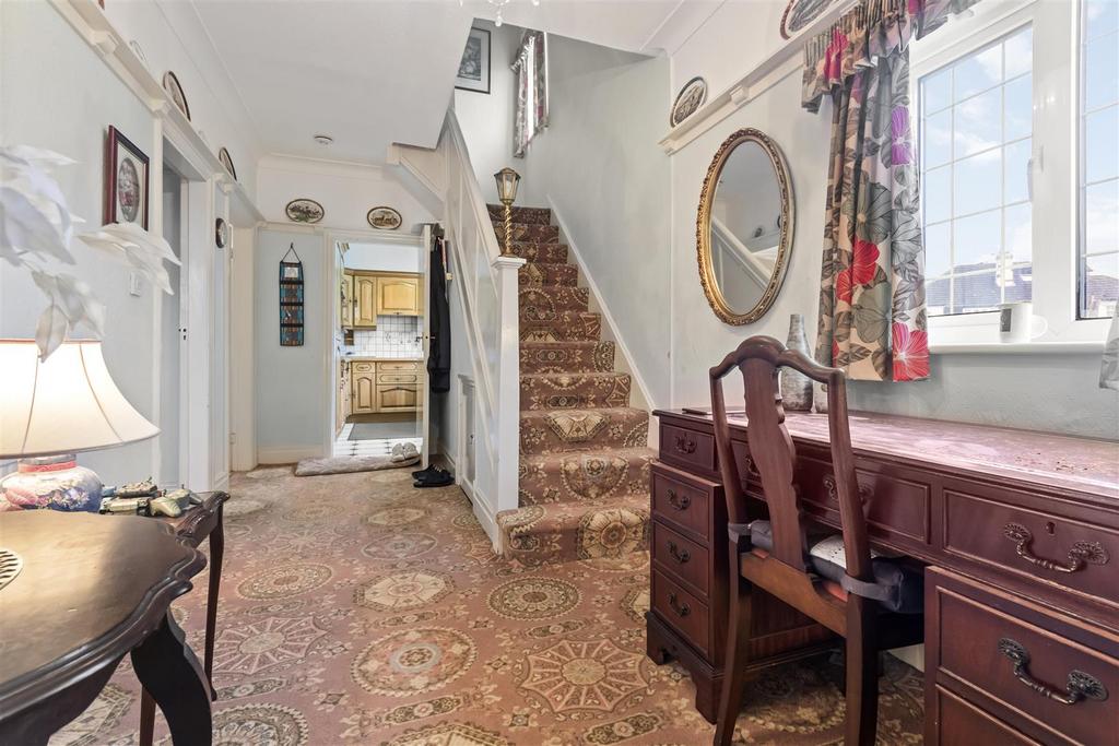Spacious entrance hallway