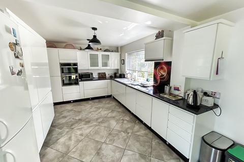 3 bedroom detached house to rent, East Mere, The Street, Bredfield, Woodbridge