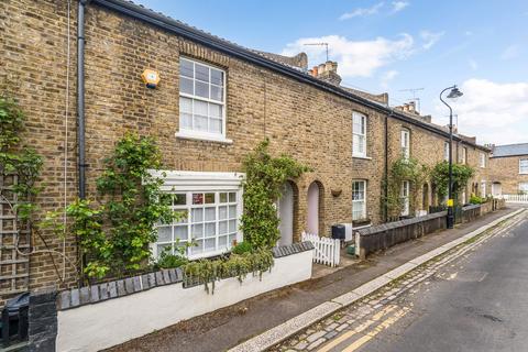 2 bedroom terraced house for sale, Park Place, London, Greater London, W5