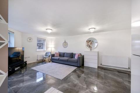 1 bedroom flat for sale, Tithe Court, Rayners Lane, Harrow HA2