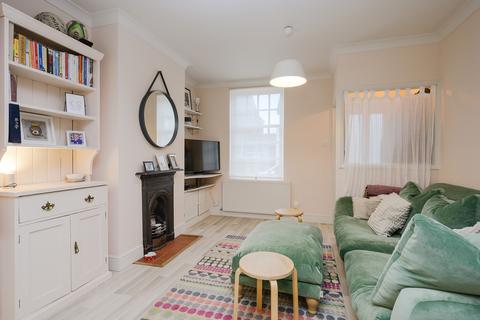 2 bedroom character property for sale, Twickenham TW2