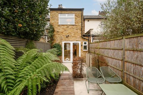 22 May Road, Twickenham, TW2 6QP
