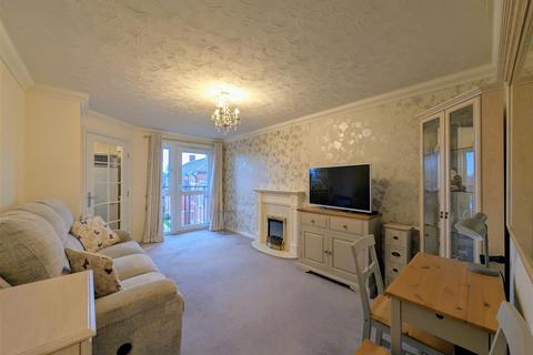 1 bedroom flat for sale, Heathville Road, Gloucester GL1