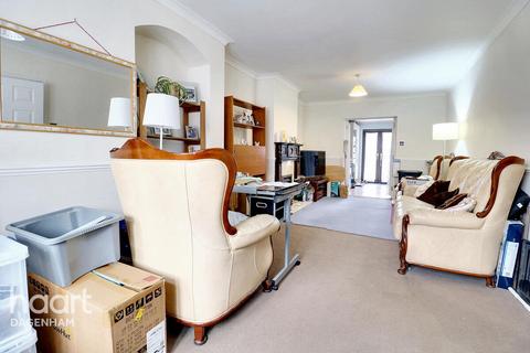 53 Meadow Road, Dagenham, RM9 5PR