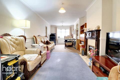 53 Meadow Road, Dagenham, RM9 5PR