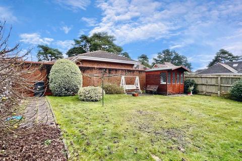 3 bedroom detached house for sale, Woolsbridge Road, St Ives, BH24 2LS