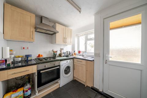 1 bedroom maisonette for sale, Manor Road, Twyford, Winchester, Hampshire, SO21