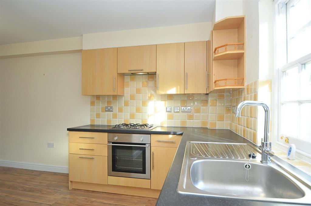 Resized Kitchen1.jpg